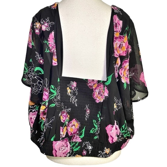 Torrid Floral Cropped Chiffon Blouse NWT - Picture 2 of 16